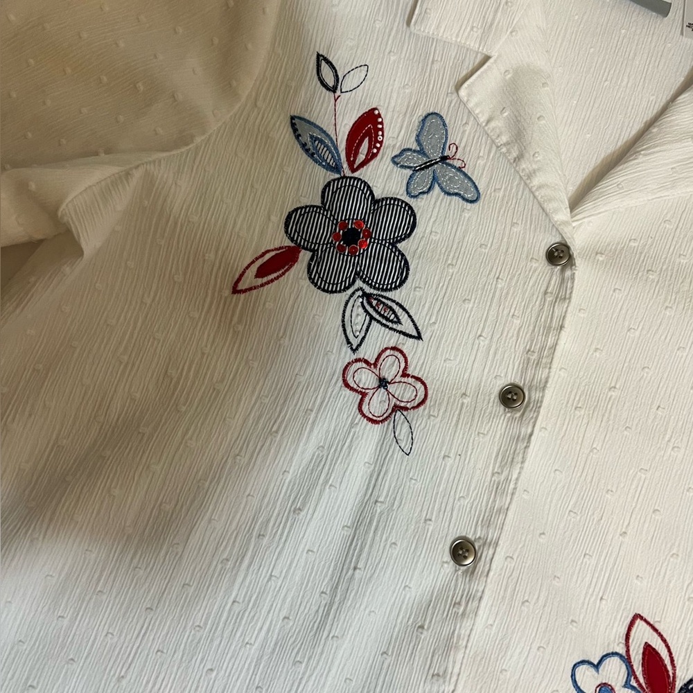 Floral Embroidered White Blouse